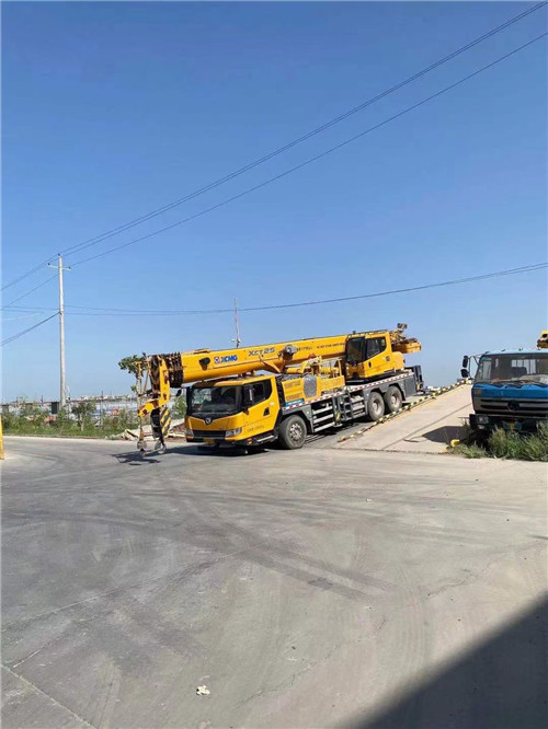 崇州市吊车作业时，可能会产生哪些额外收费项目？