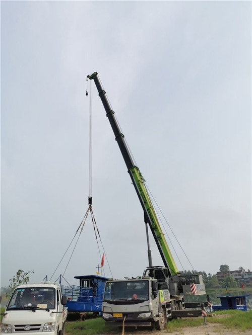 崇州市桥梁建设吊装案例